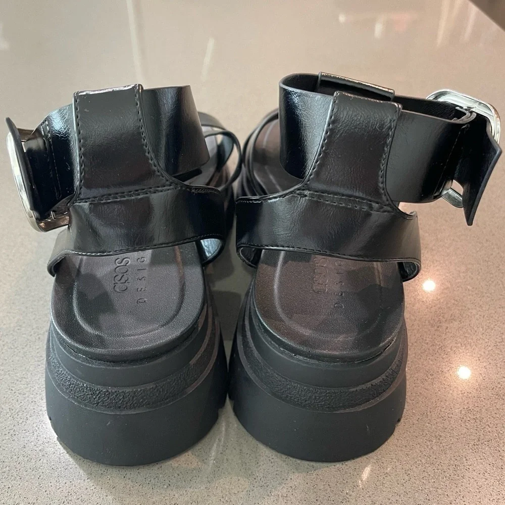 ASOS DESIGN Factor buckle hardware fisherman platform sandals in black size 9